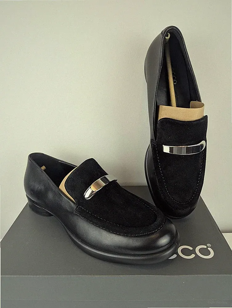 Ecco Sculpted LX Black Leather and Suede Dress Penny Loafers with Silver Accent