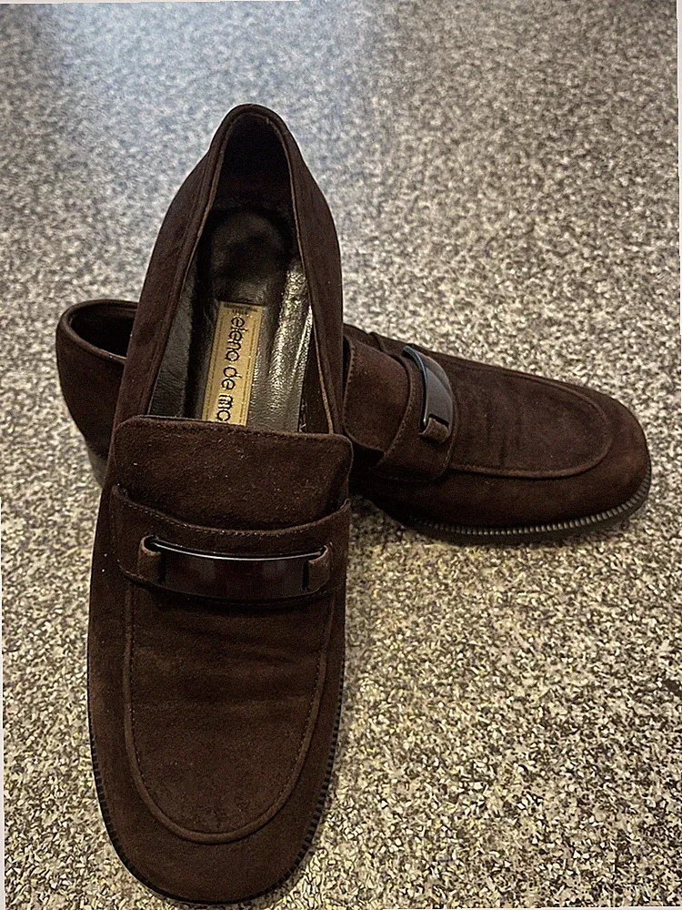 Elegante Damen Loafer aus Wildleder in Dunkelbraun