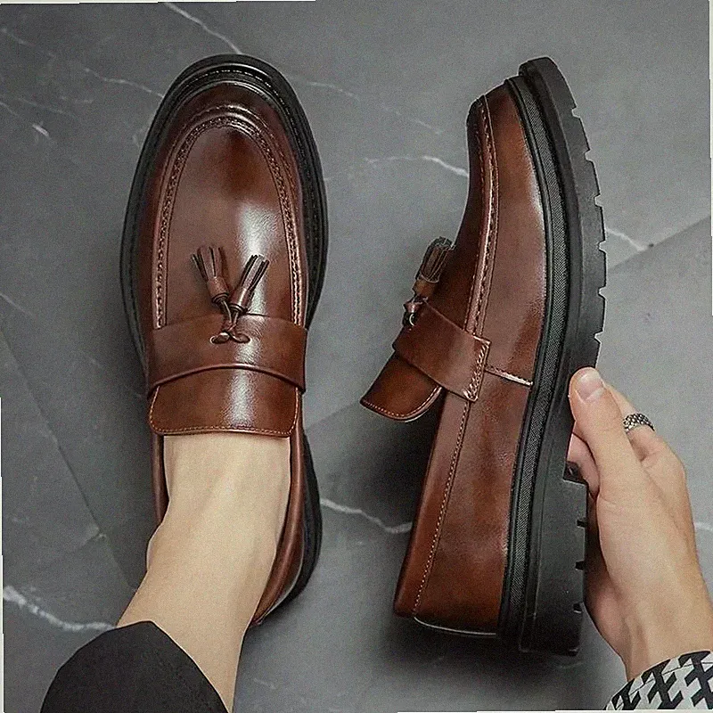 Elegante Herren Halbschuhe mit Nappaleder und Panzersohle braun M8R4X
