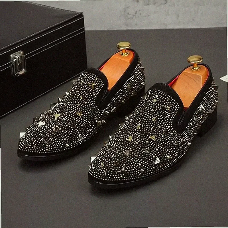 Elegante Herren Halbschuhe Slipper mit Nieten und Strass Gold Absatz 2 cm GL762