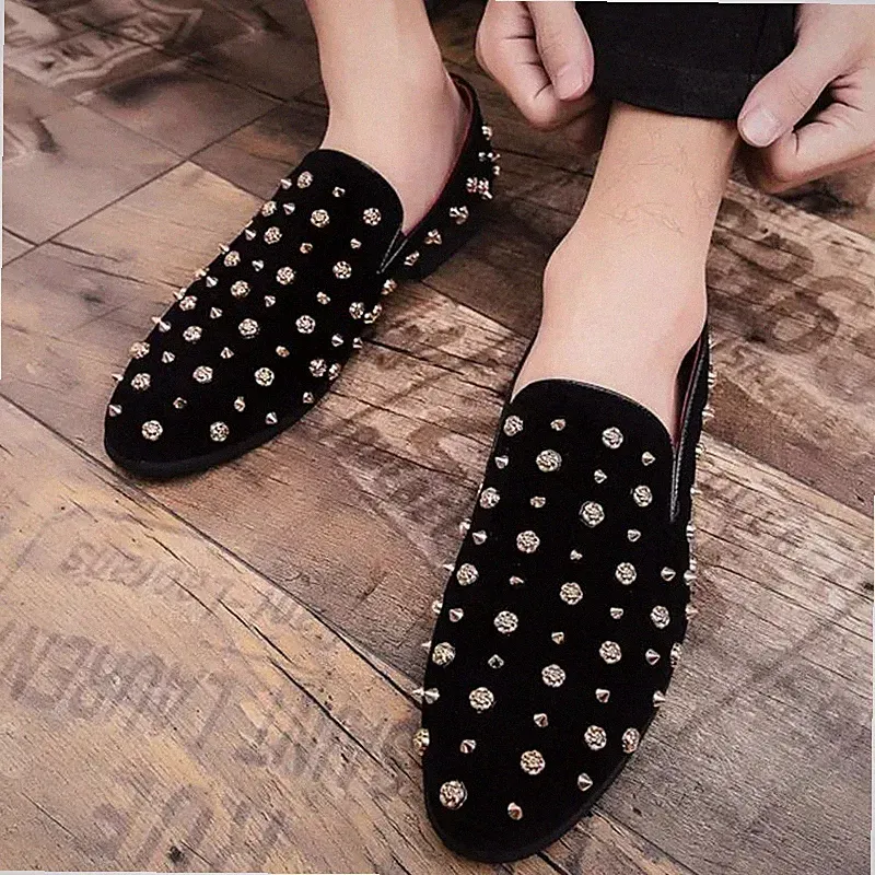 Elegante Herren Samt Halbschuhe mit Nieten Slipper Schwarz Absatz 2 cm VX927