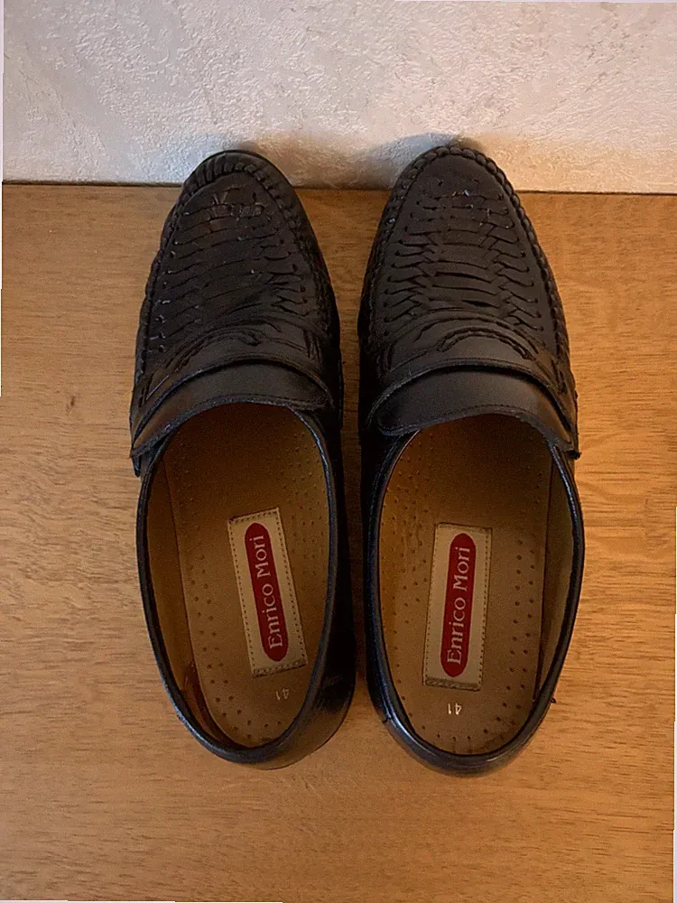 Enrico Mori Herren Slipper Loafer Schwarz Gr. 41 Lederoptik geflochten
