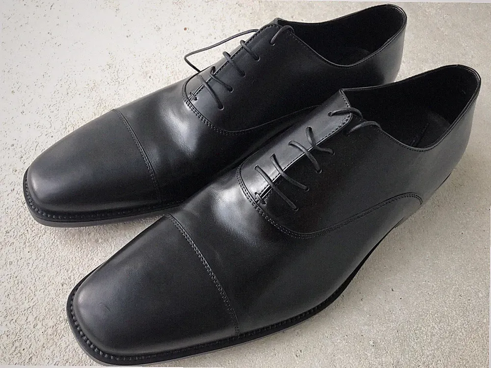Ermenegildo Zegna Schuhe Gr. 10 (44) ungetragen Leder schwarz Schnürer