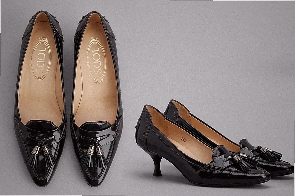 Exklusive Tod's Loafer Pumps aus schwarzem Lackleder Neuwertiger Zustand 36,5