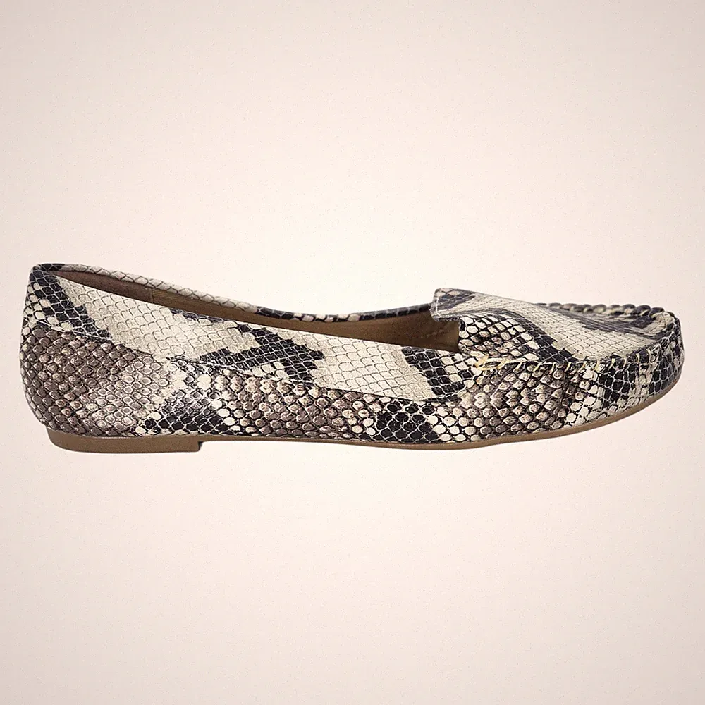 Flache Penny-Damenhalbschuhe mit Schlangenmuster von M&S UK-Größe 6