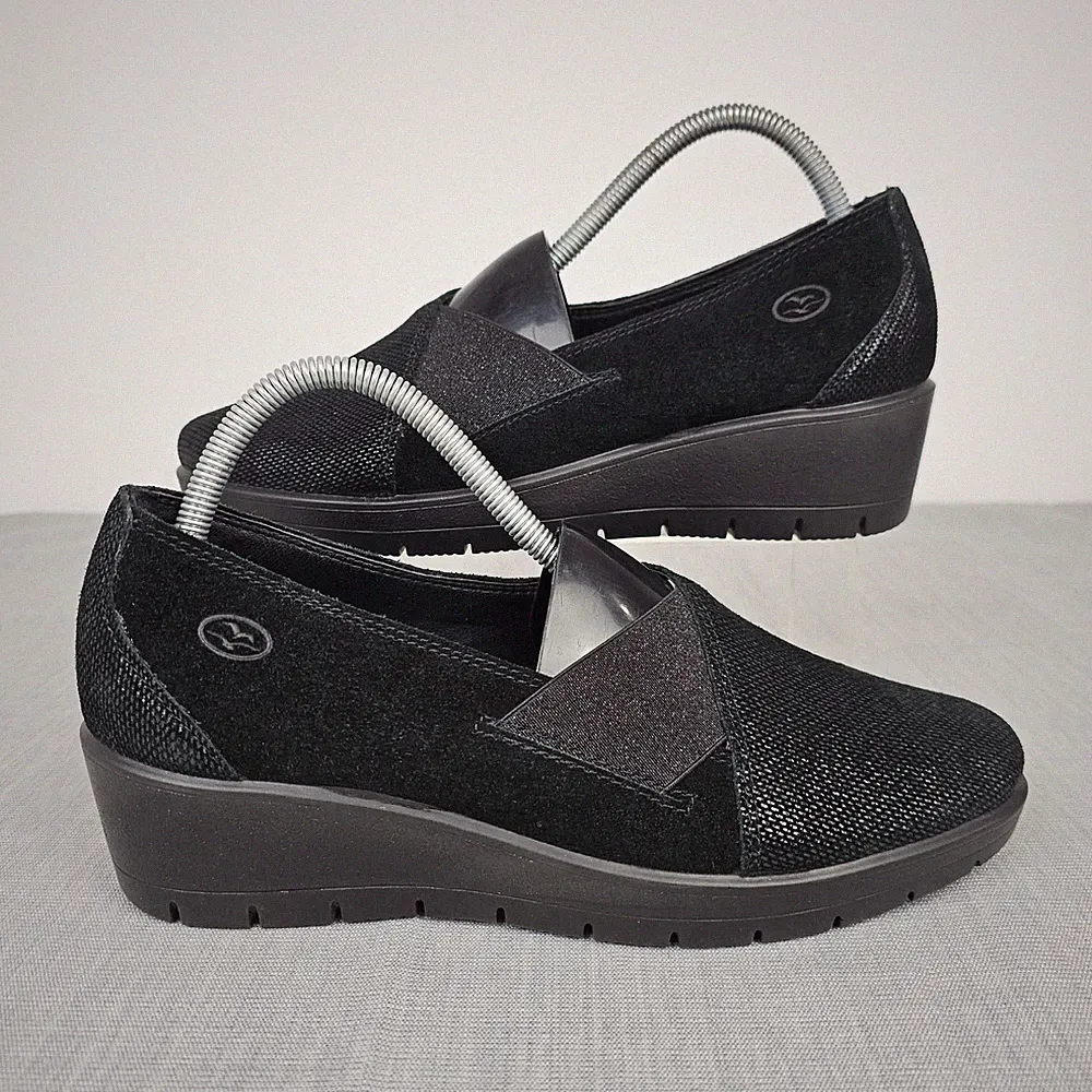 Fly Flot Damen Memory Foam Slipper Keilabsatz Halbschuhe schwarz Wildleder Größe UK 6,5 EU 40