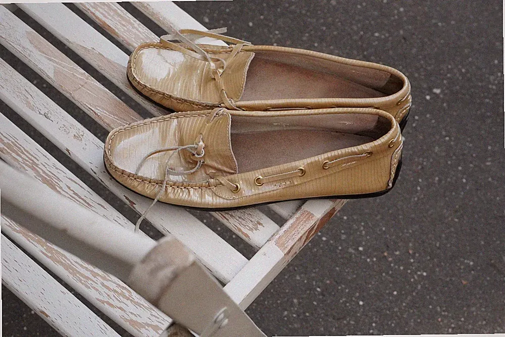 Frau Vintage Slipper Gr. 38 Beige Leder Loafer Italien Echtes Leder Mokassins