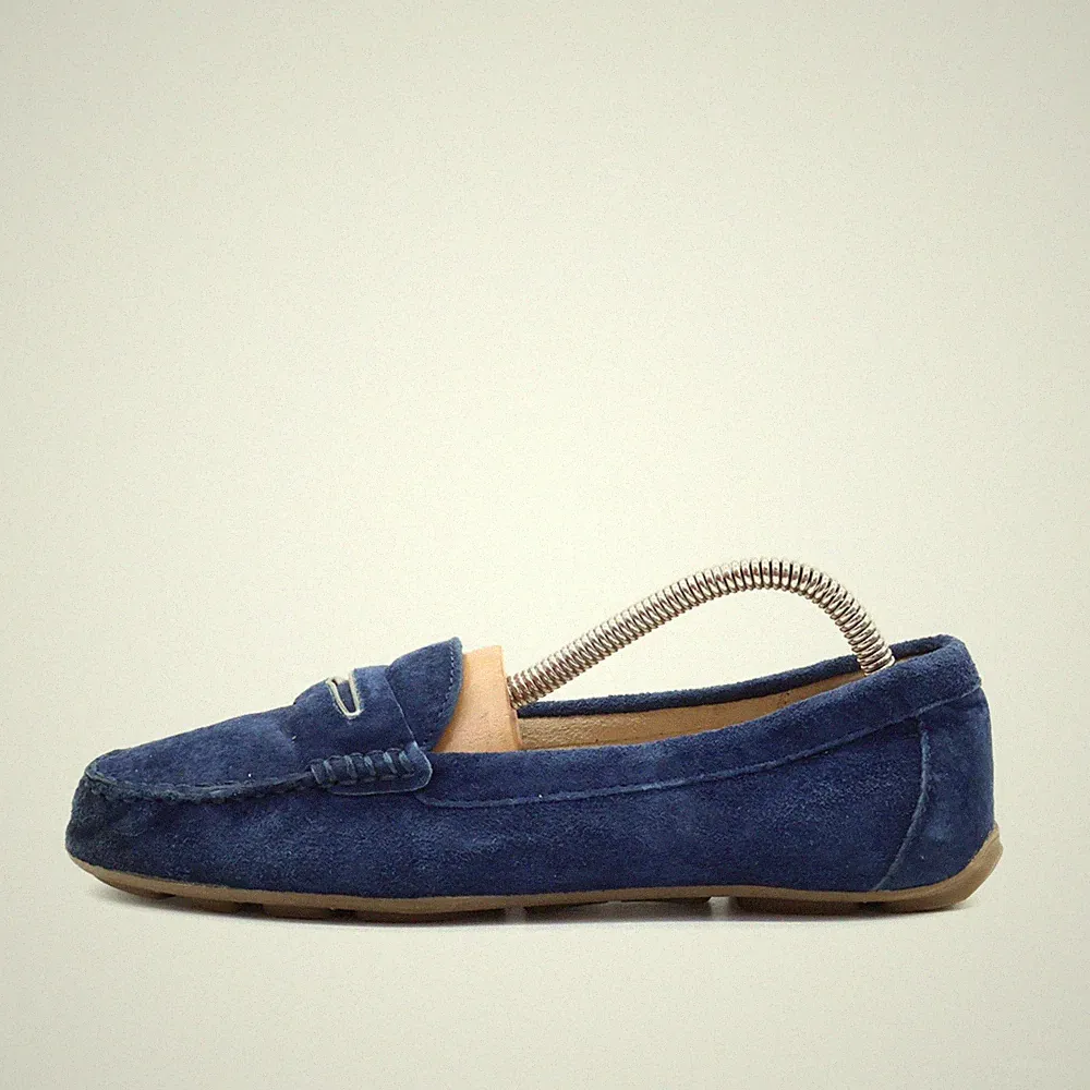 36 Wildleder-Loafer