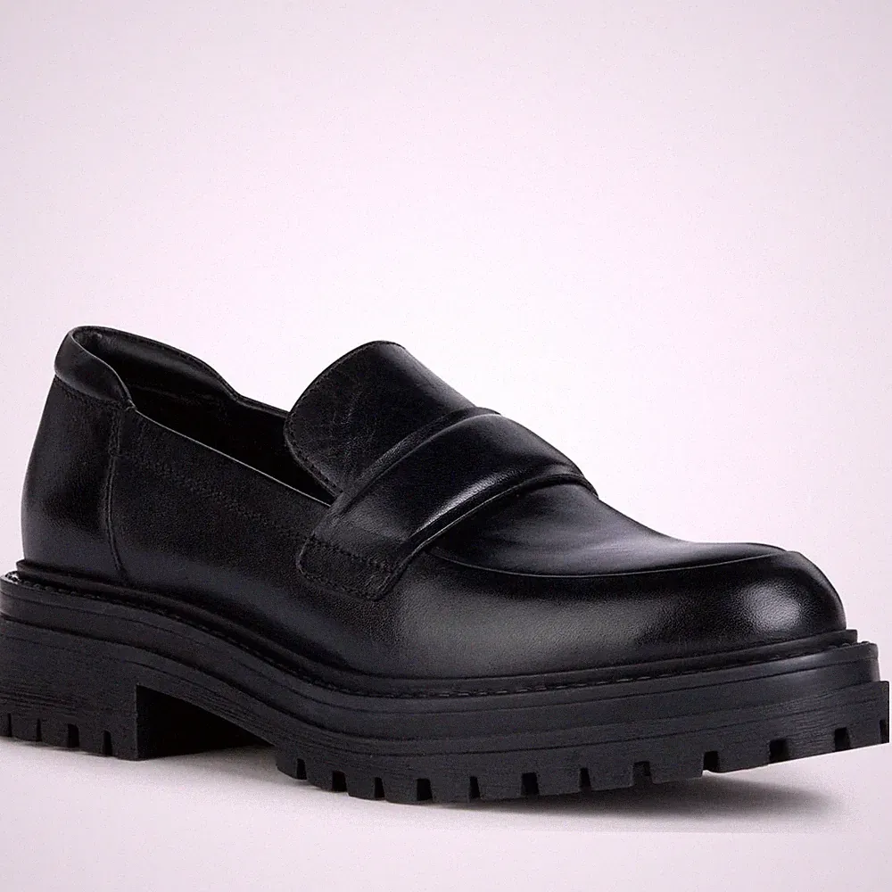Geox Iridea Damen Schwarze Leder Loafer Freizeit D36HRA00043C9999