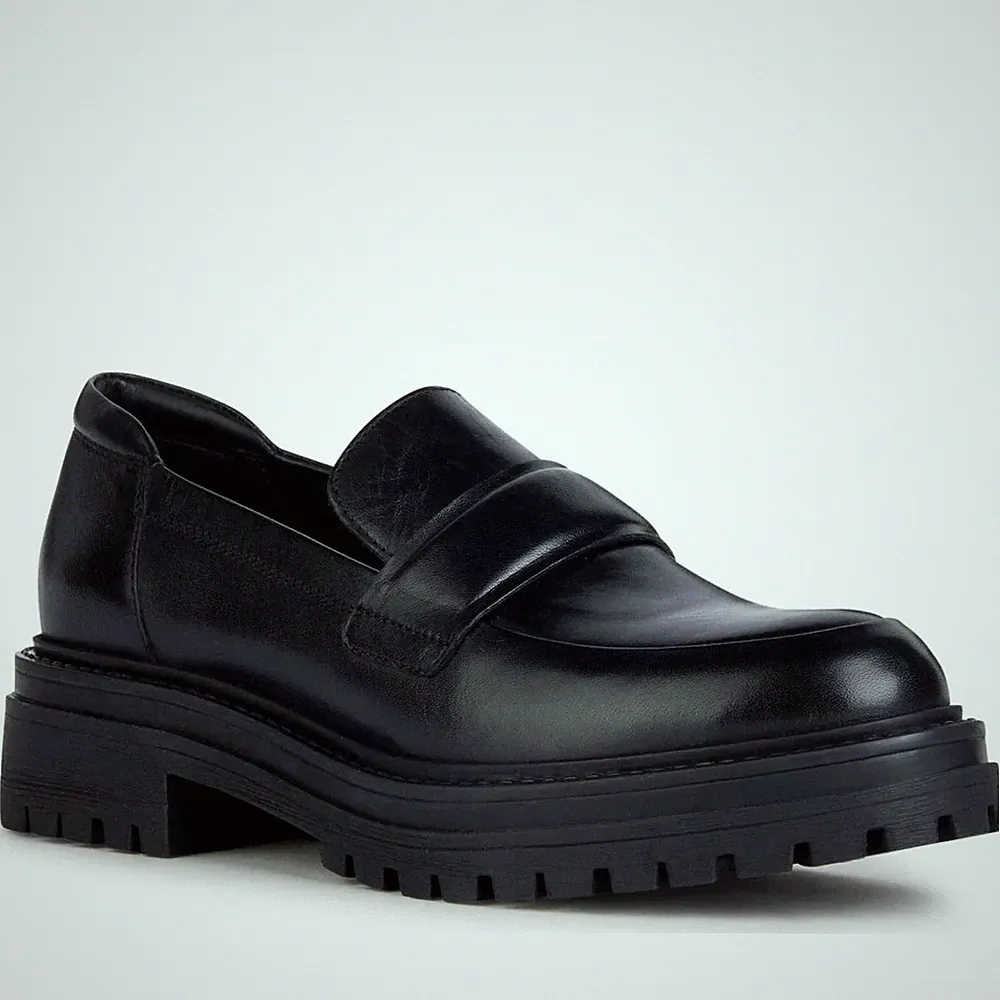 Geox Iridea Damen Schwarze Leder Loafer Freizeit D36HRA00043C9999