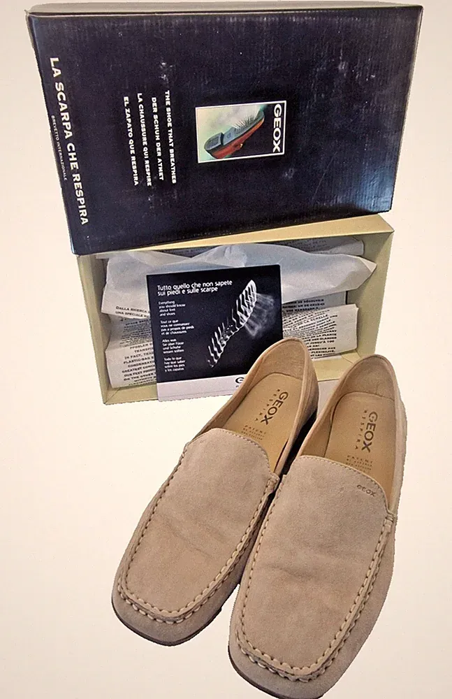 Geox Mokassin Slipper Loafer beige Gr. 41 Leder Damenschuhe mit Karton sehr gut