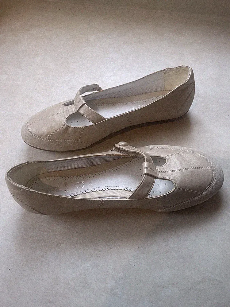 GEOX RESPIRA Beige Metalic Leather/Suede Flats, Size 8