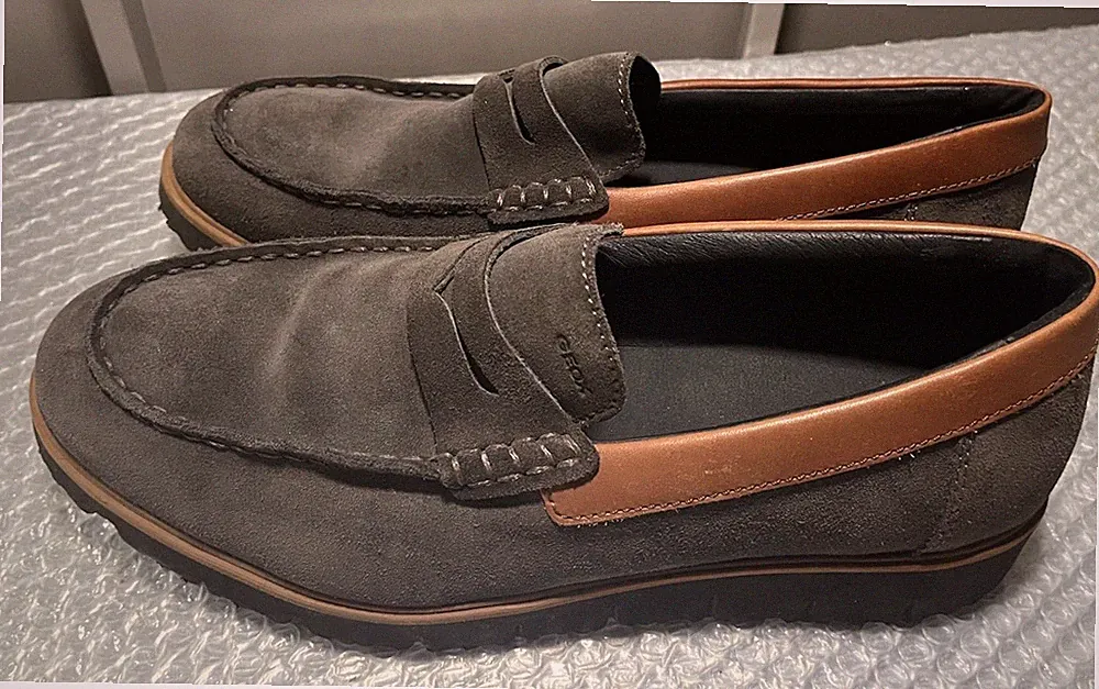 Geox Respira Penny Loafer Wildleder Leder Slipper Herren UK 9 EU 43,5 Grau/Braun