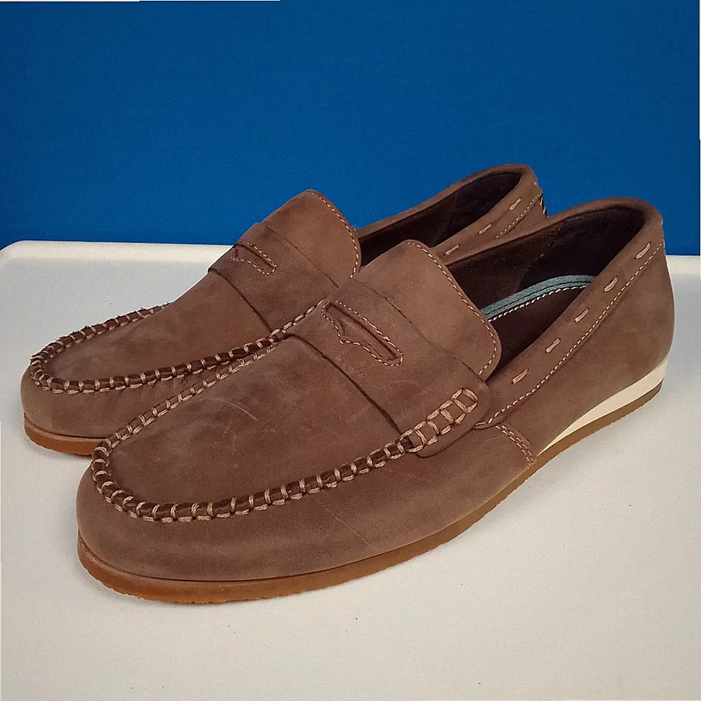 GH Bass & Co Scottsdale Sz 9.5 Mens Brown Suede Leather Slip On Penny Loafers...