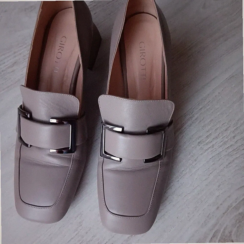 Girotti Loafer Pumps Gr. 40 Taupe Leder – sehr guter Zustand