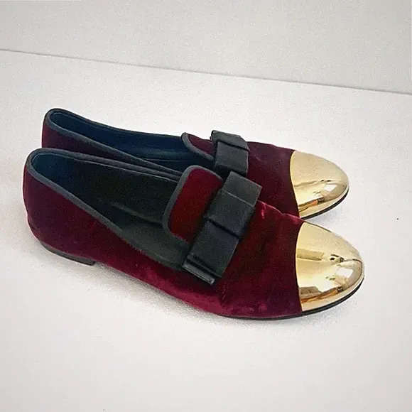 Giuseppe Zanotti | Women's Velvet Cap Toe Loafers, Size 38