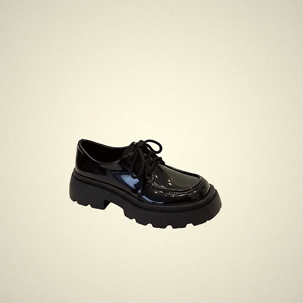 Glänzendes Leder Loafer, Schwarz, Damen, Britisches Design, 2025