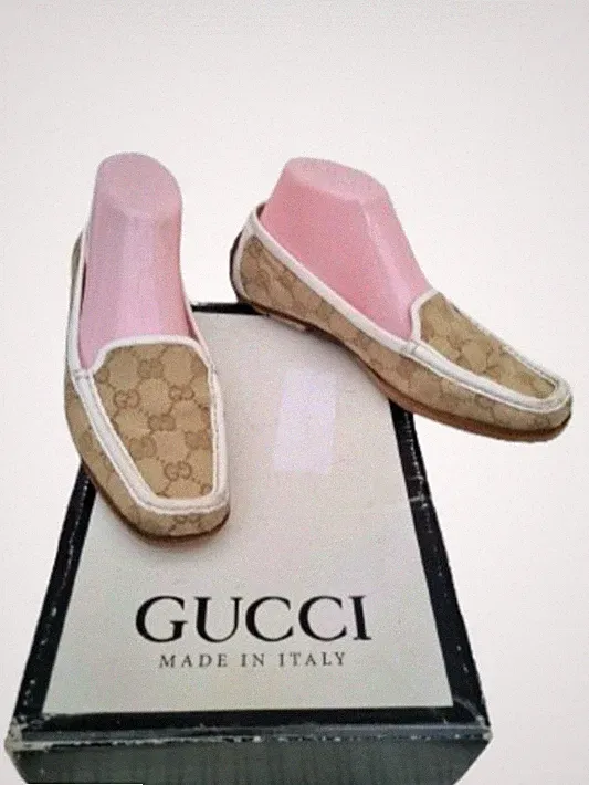 Gucci Authentic Halbschuhe Flats Monogram Vintage Schuhe Gr. Eur37 UK 3,5 bis 4