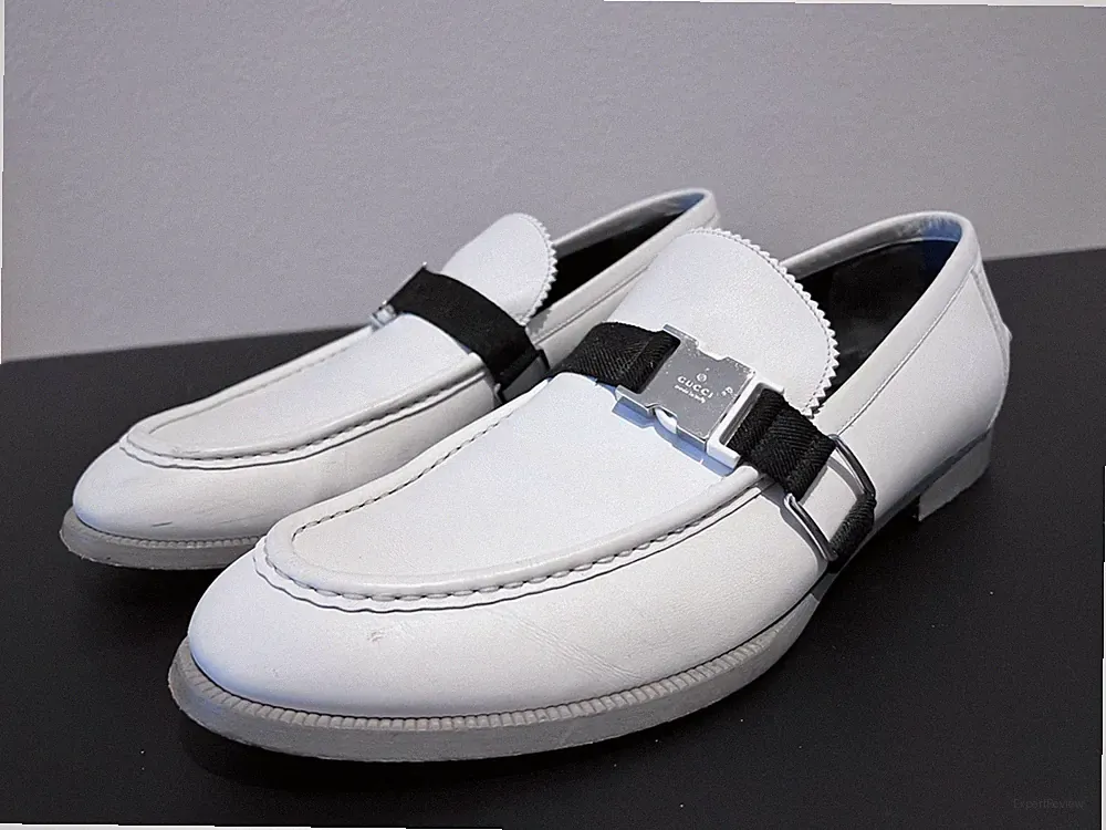 Gucci Halbschuhe weiß, Sohle in hellgrau Größe 8 UK | 42 European