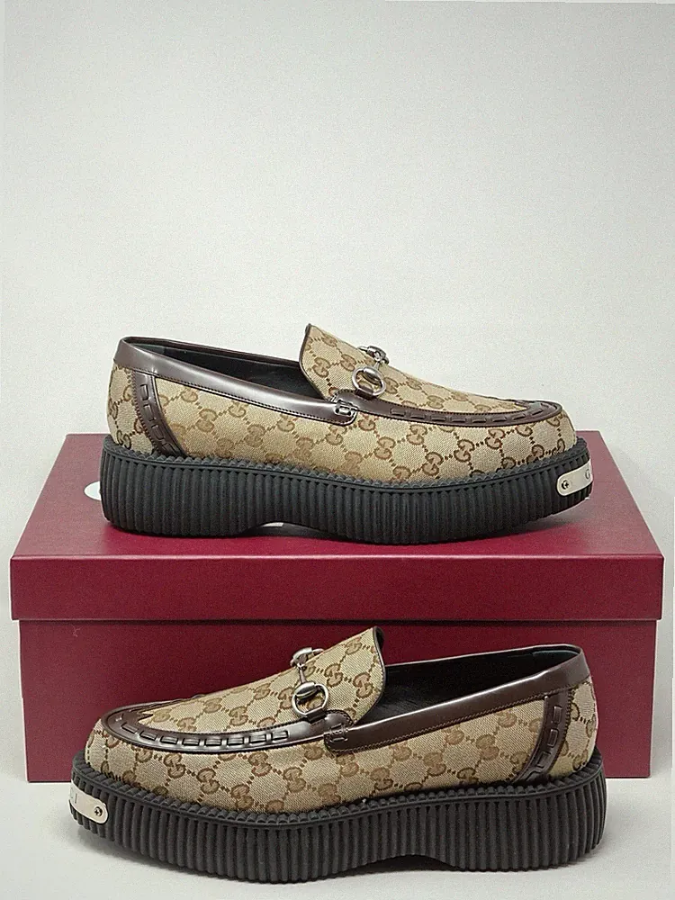 Gucci Jordaan Horsebit Halbschuhe Schuhe Creeper Beige GG UK 9,5 US 10 EUR 43,5 217E