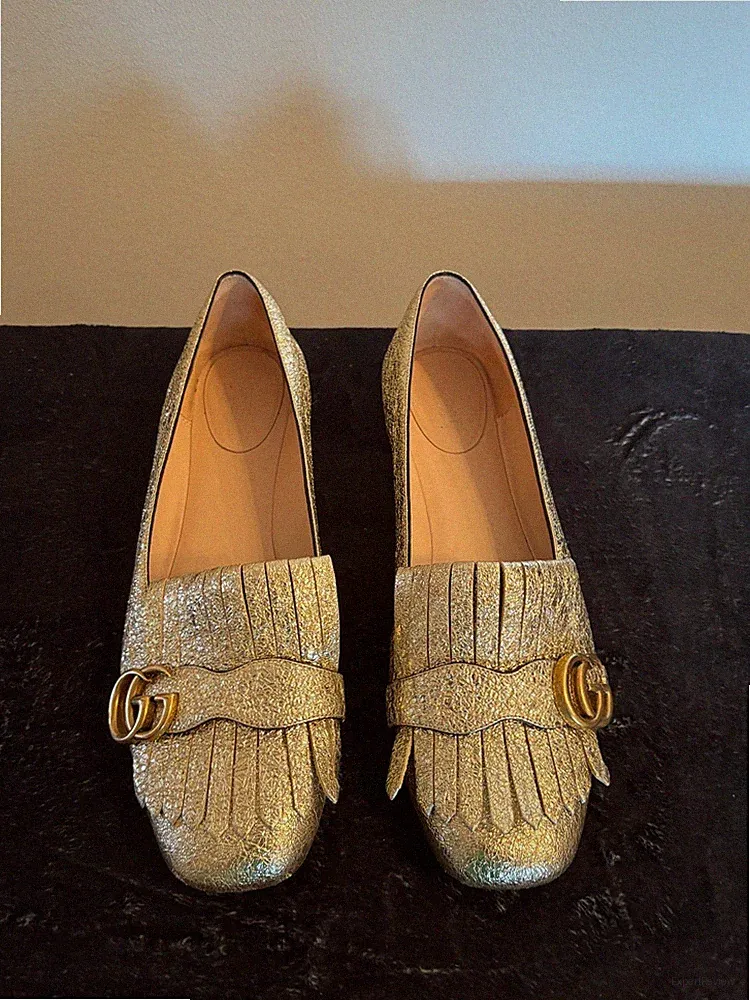 Gucci Marmont Loafer, goldfarben in Größe 42
