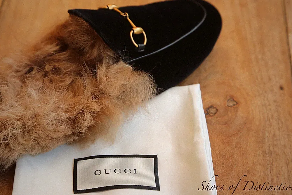 Gucci Princetown schwarze Halbschuhe mit Samtfellfutter Schuhe flache Damen...