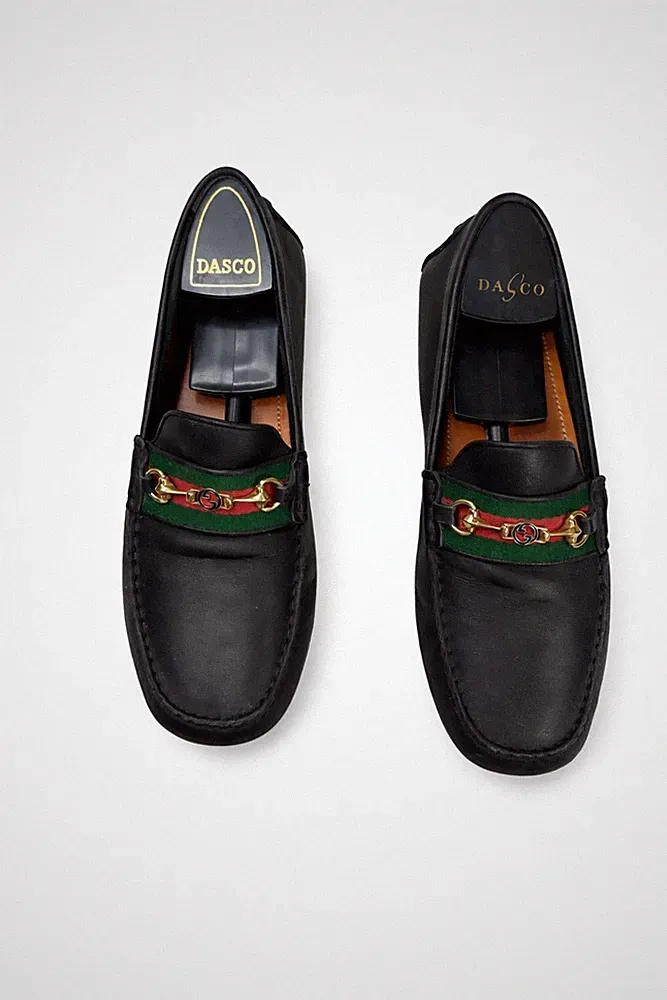 Gucci Schwarze Leder WEB Goldton Pferdeschlüssel Driving Herren UK 11