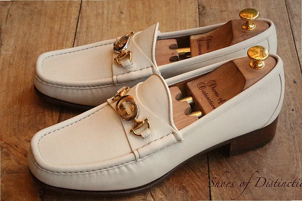 Gucci Weiß Leder Gold Silber Bit Halbschuhe Schuhe Herren UK 8,5 E US 9,5...