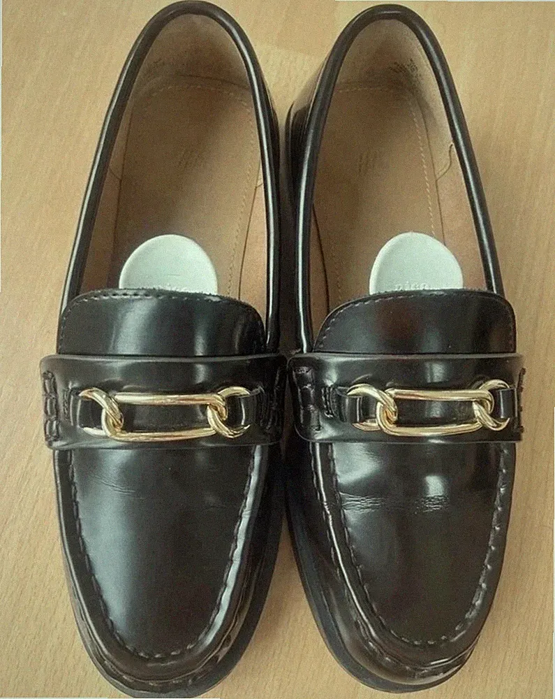 H&M Damen Loafer Halbschuhe Kunstleder Braun Metall-Detail Slip-On Gr. 37