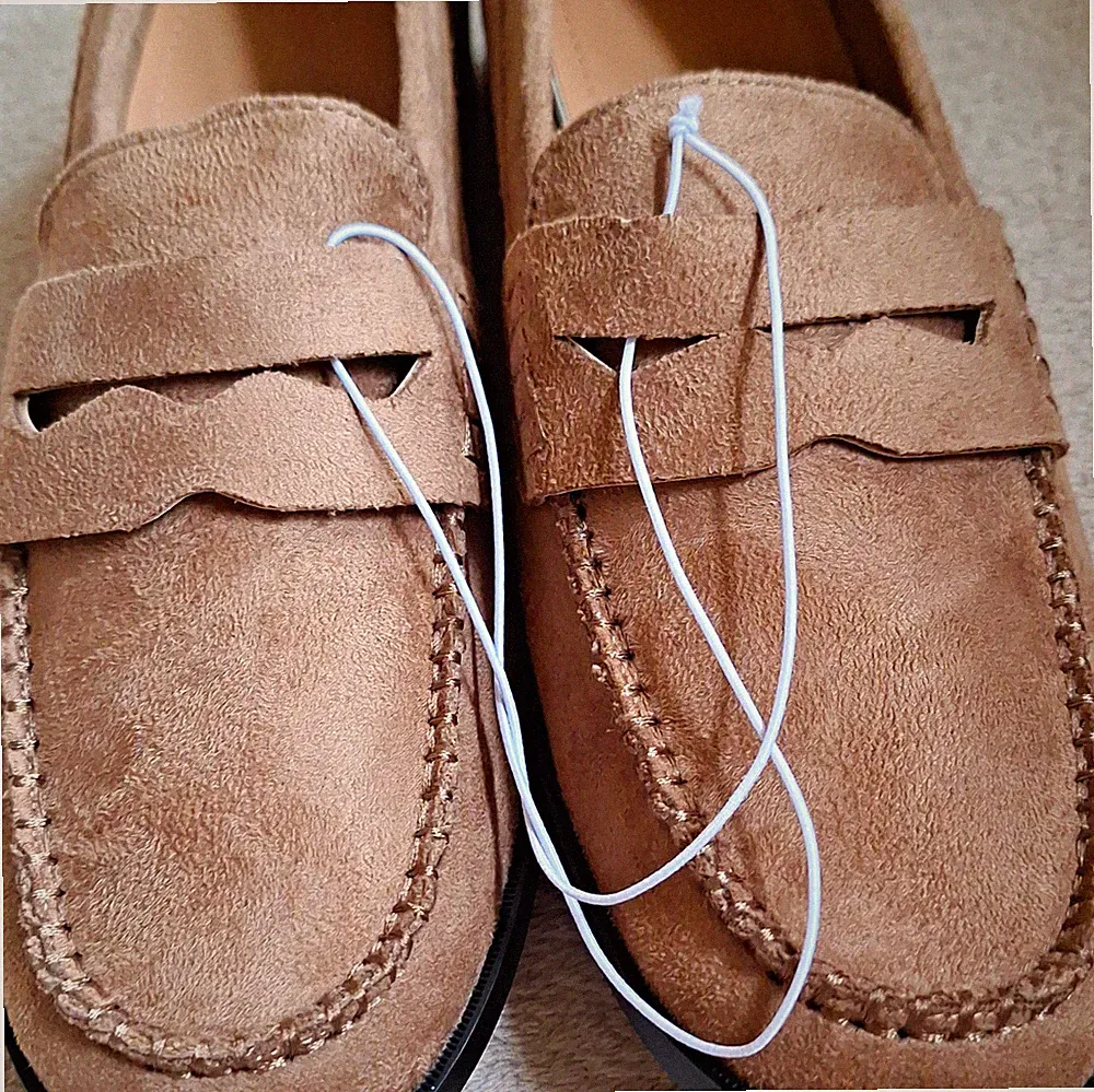 H&M Damen Slipper Loafer Wildleder Beige EU 41 Slip-On runde Spitze