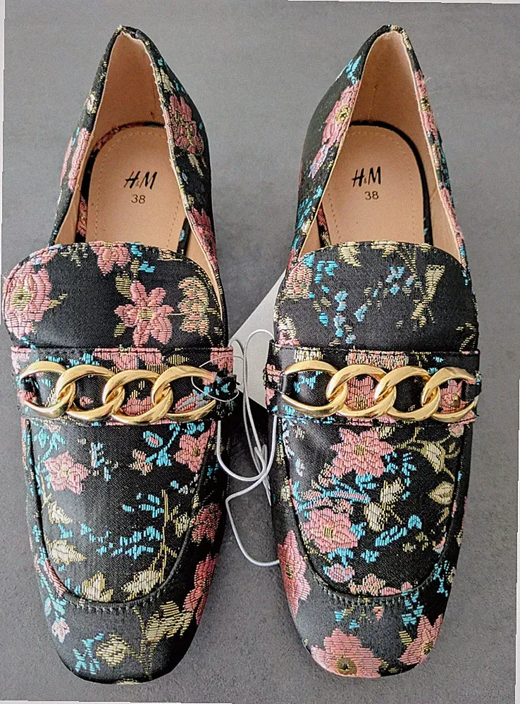 H+M Loafer Mokassins Schuhe Slipper Gr. 38 Damen floral dekorativer Goldschnalle