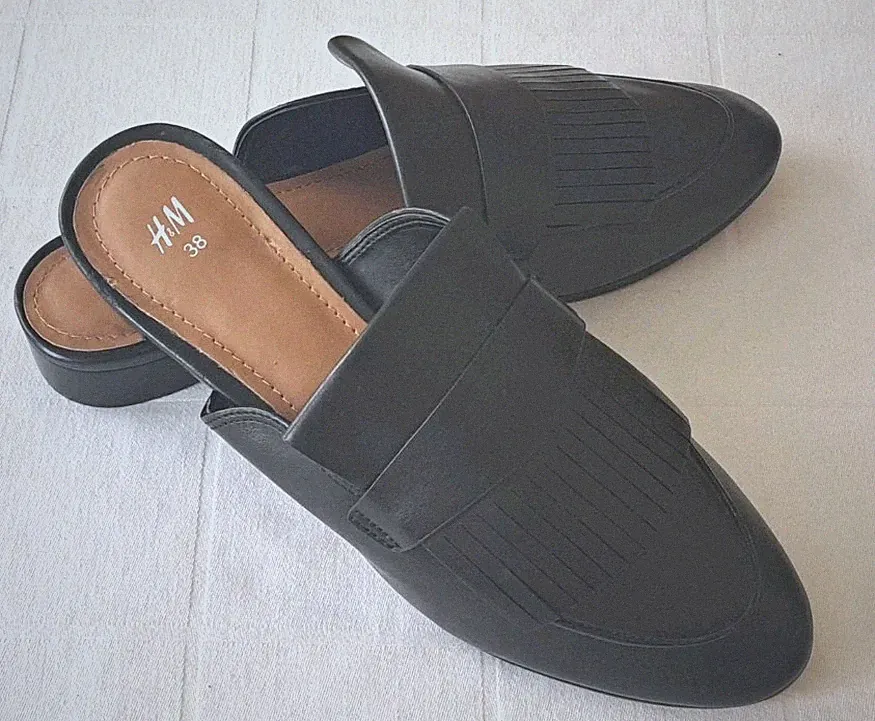 H&M sehr schöne Schuhe Loafer Kunstleder Robust schwarz neu BWare GR:38 NP:29,99