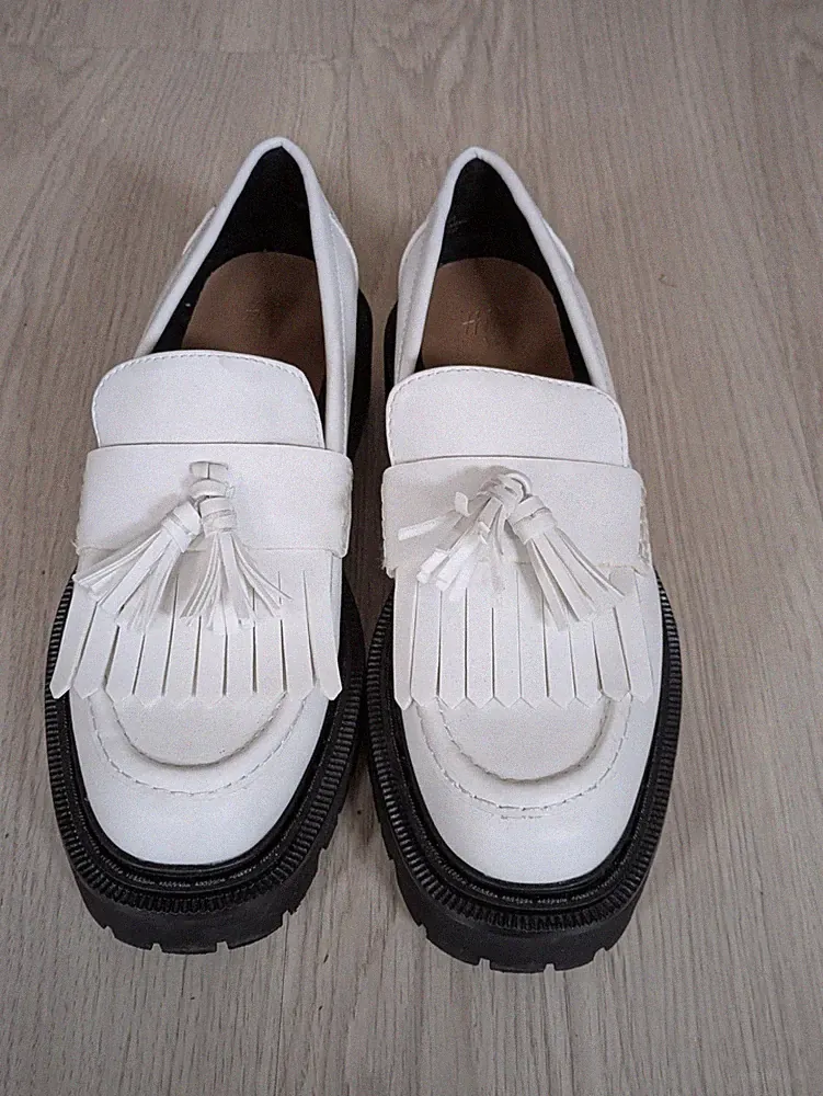 H&M Tassel Loafer Slipper Weiß Damen Gr. 38