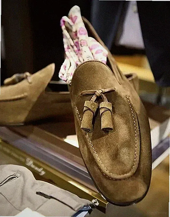 Handgefertigte braune Wildleder Leder Tasseled Loafer Schuhe gedrehte Quaste Schuhe für Männer