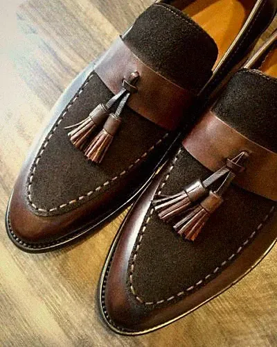 Handgefertigte braune Wildleder-Loafer für Männer elegante formelle Schuhe mit Tasse Premium