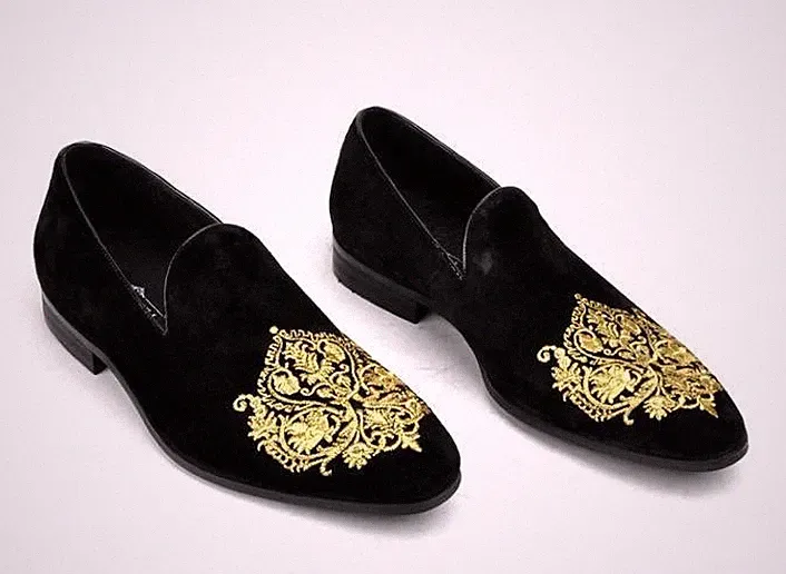 Handgefertigte Frühling Herren Elegant Bestickt Schwarz Samt Leder Slipper Halbschuh Schuhe