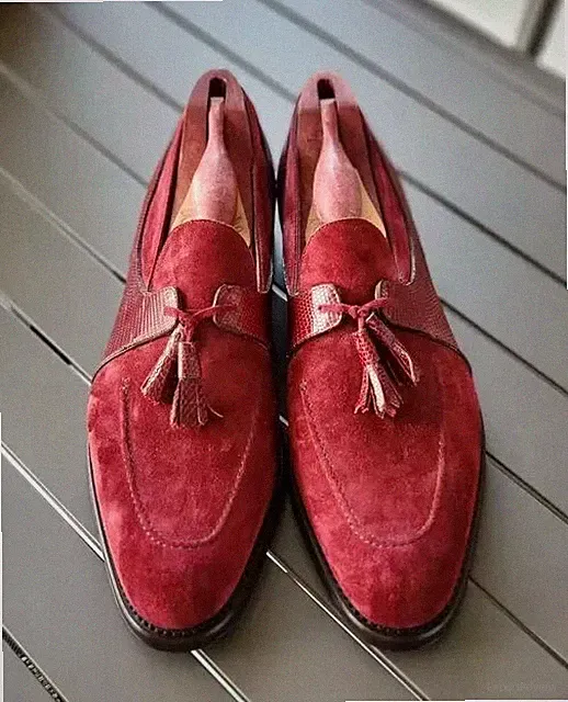Handgefertigte rote Wildleder und Leder elegante Mokassin, Quaste elegante Schuhe für Herren 7-16