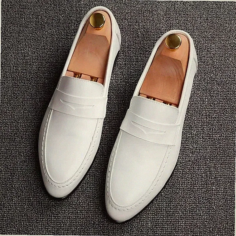 Handgefertigte weiße Echtleder Mokassin Halbschuhe für Herren stilvolle Slipper Schuh