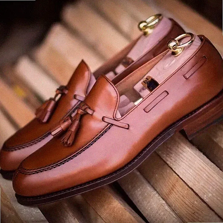 Handmade Men's Brown Tasselled Loafer Narrow Toe Origina Leather Loafer Shoes