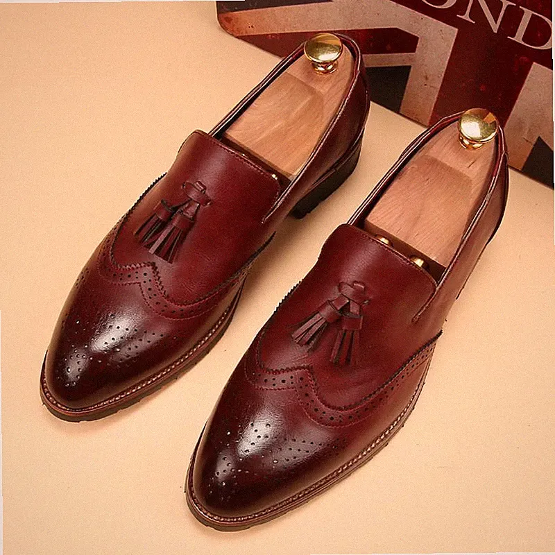 Herren Handgefertigt Schuhe Budapester Quasten Burgunderrot Leder Formell Elegant Slipper Stiefel