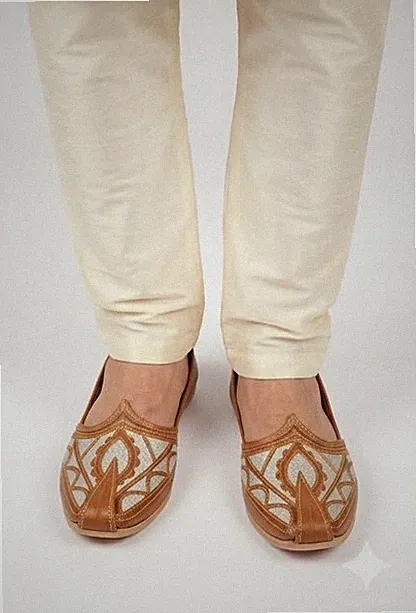 Herren Handgefertigte Indische Khussa Punjabi Krawatten Schwarz Schuhe Leder...