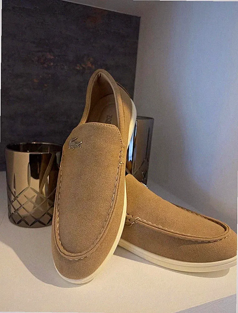 Herren Slipper Slip-On Beige mit Logo runde Form EU 42 neu o.K.