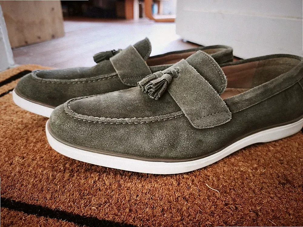 Herren Tassel-Loafer im Wildleder, Gr. 43, Mercer & Madison, grün-grau