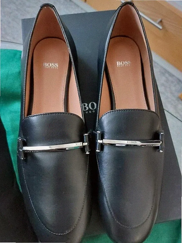 HUGO BOSS Penny Loafer Mokassin Gr. 39 PUMPS Schwarz Lederschuhe Slip-on Schuhe
