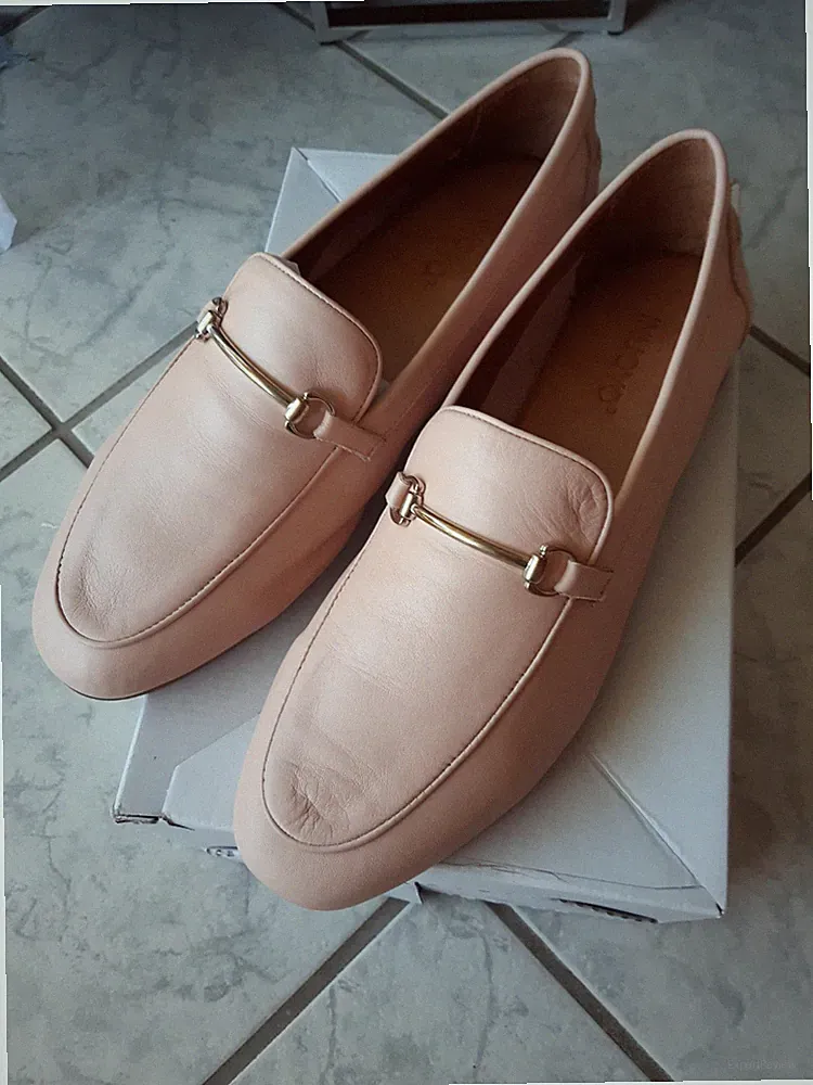 Rosa Leder-Loafer