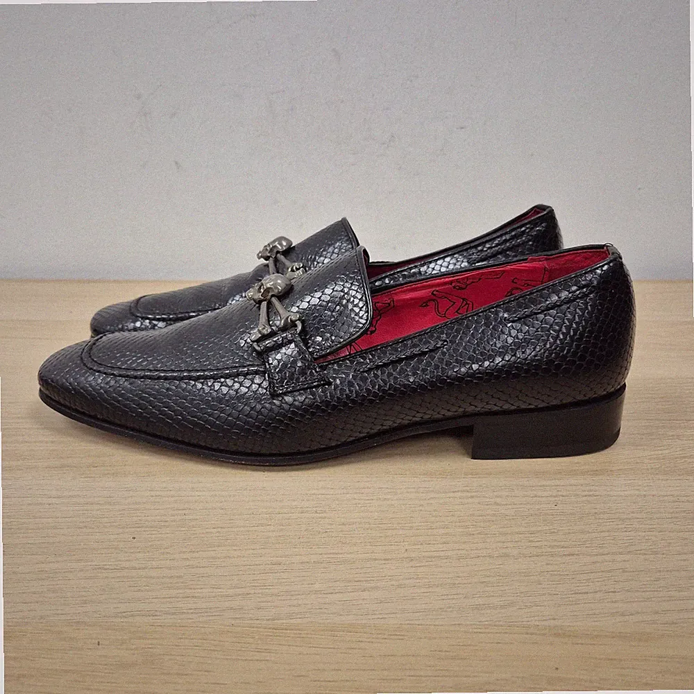 Jeffery West Club Muse Totenkopf Schnalle Schlange Handschellenbesatz Loafer Schuhe Größe 12