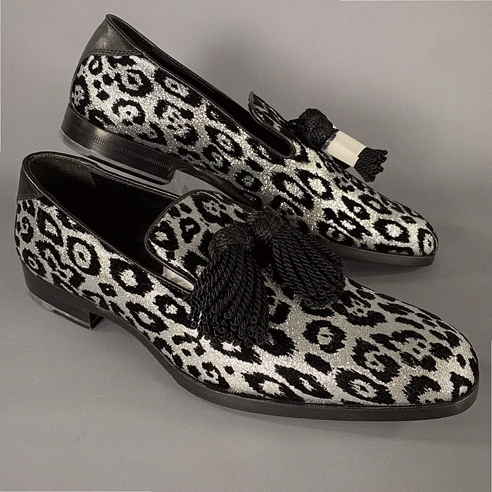 JIMMY CHOO Foxley Loafer In Silber Schwarz Mit Medusa Muster, Größe 7