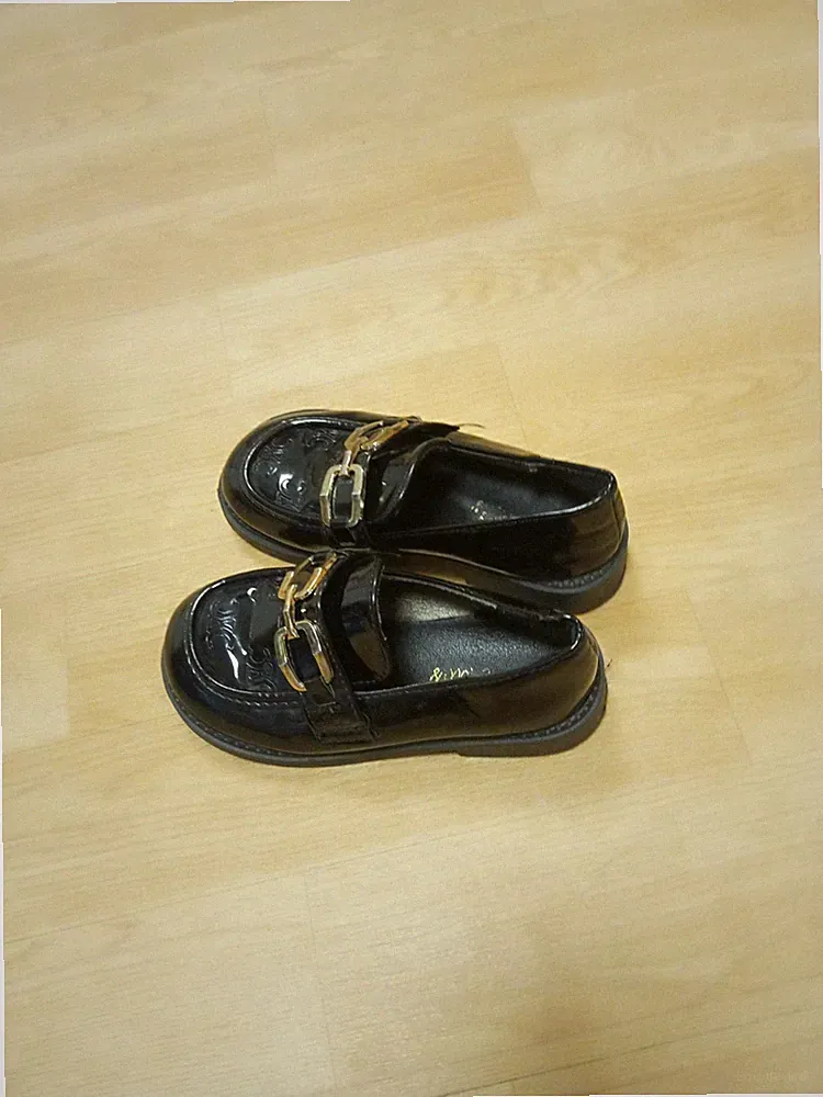 Jungen Loafer Schwarz Lackoptik mit Goldkette Elegante Halbschuhe Casual Gr. 32