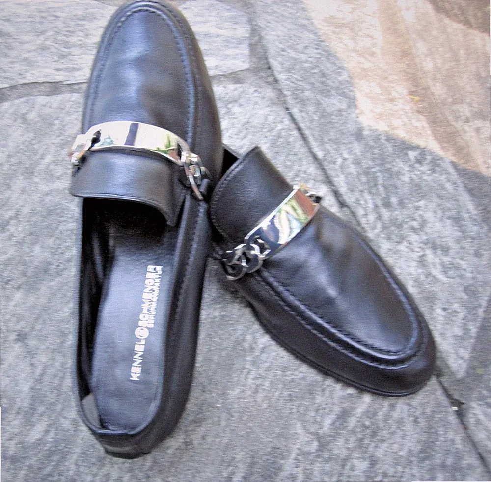 Kennel & Schmenger Loafer Gr. 42/8 schwarz Glattleder Silberspange 1 x getragen!