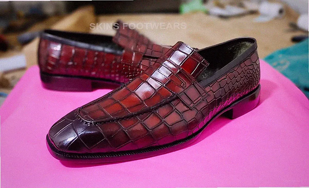 50 Loafer mit Krokoprägung